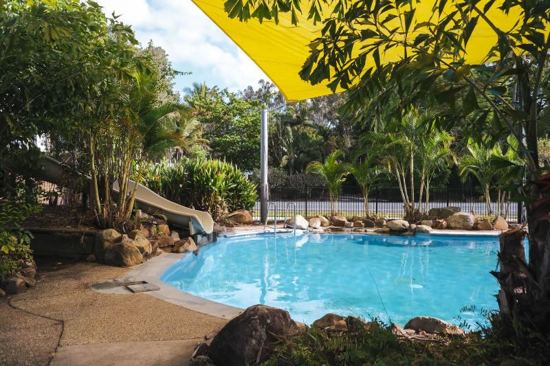 בית מלון כפרי Discovery Parks  Airlie Beach