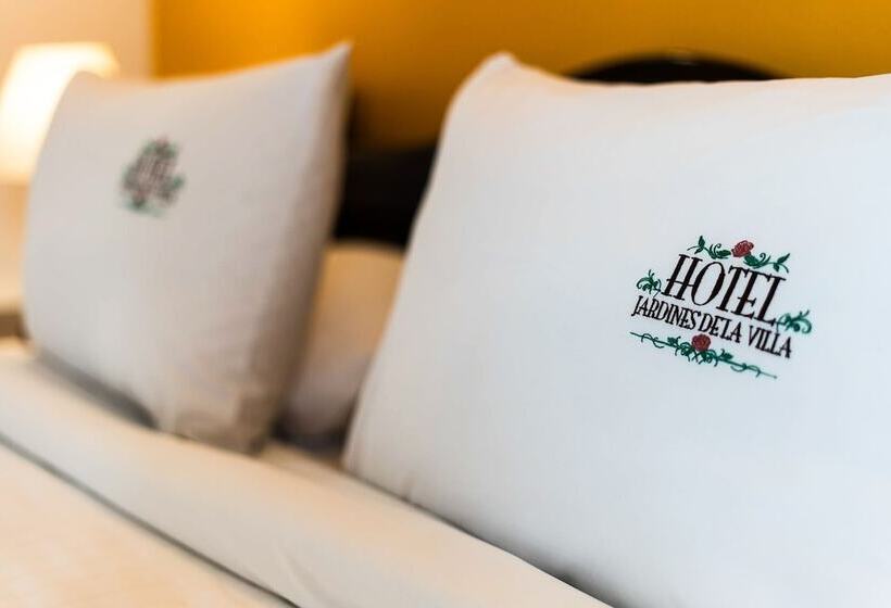 هتل Jardines De La Villa