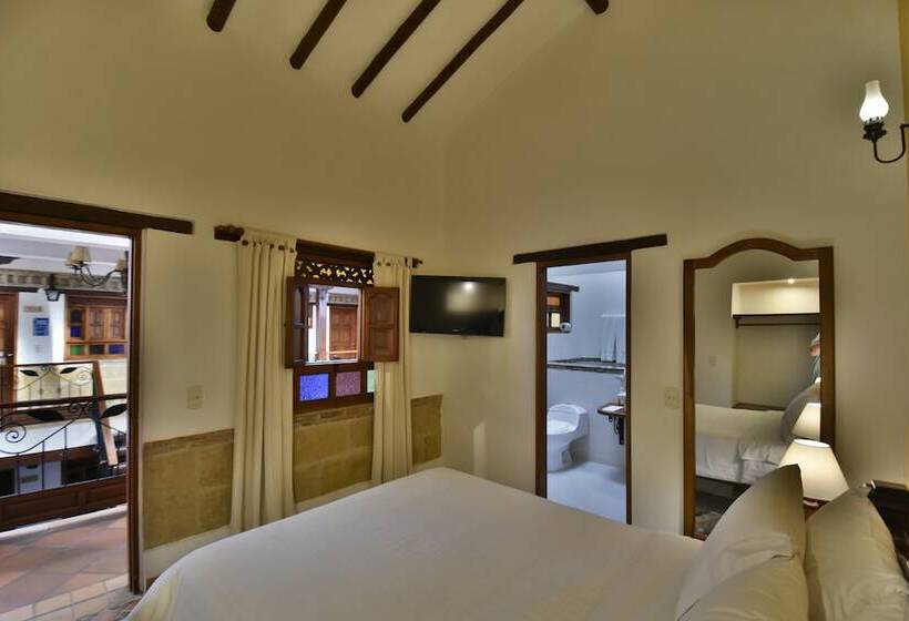 هتل Jardines De La Villa