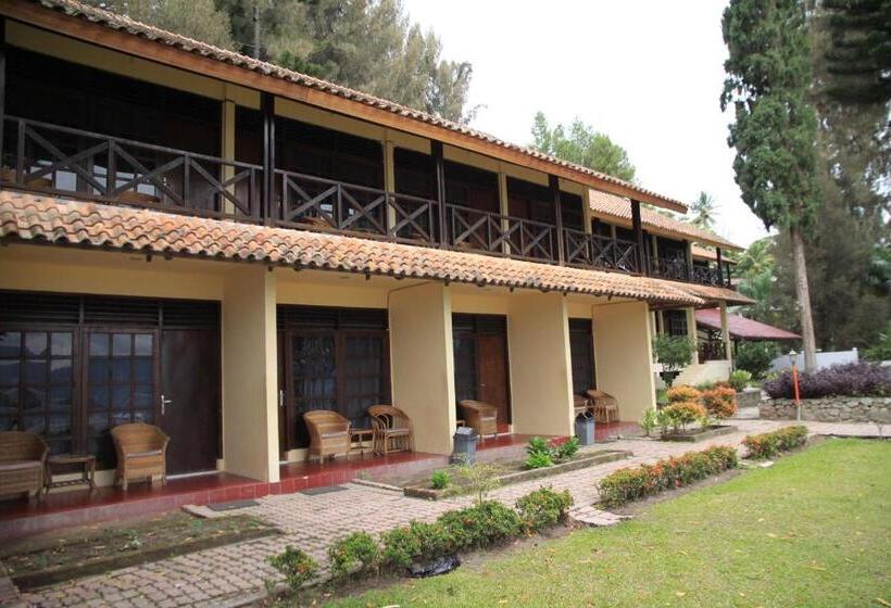 هتل Pandu Lakeside  Tuktuk