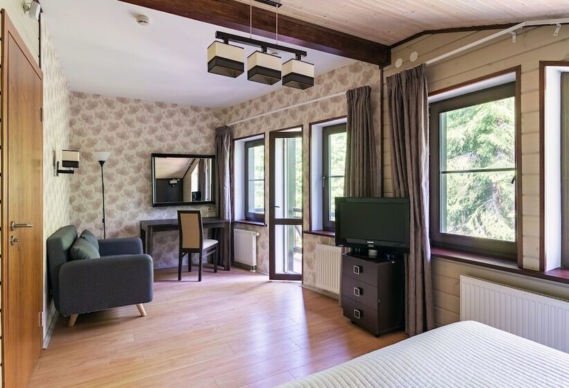 בית מלון כפרי Forest Rhapsody Resort