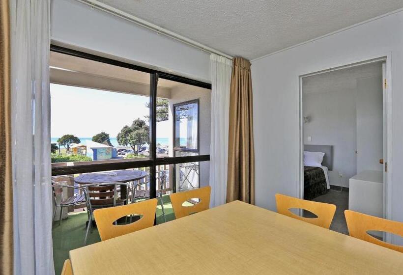 מוטל Edgewater Motor Lodge