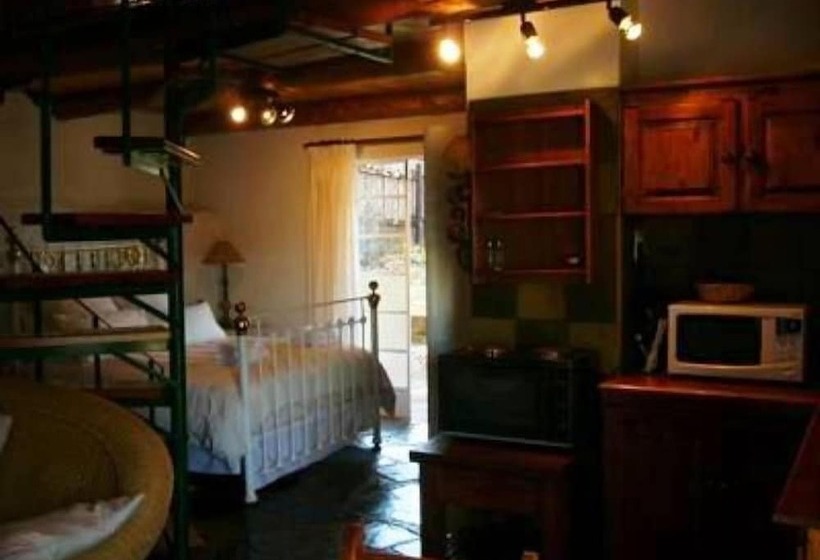 펜션 Gunyatoo Trout Farm & Guest Lodge