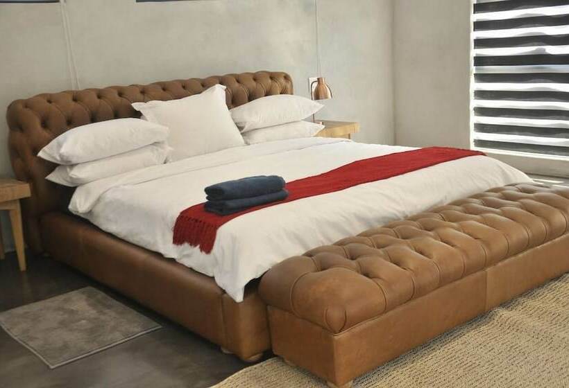 مبيت وإفطار Anisa Guesthouse