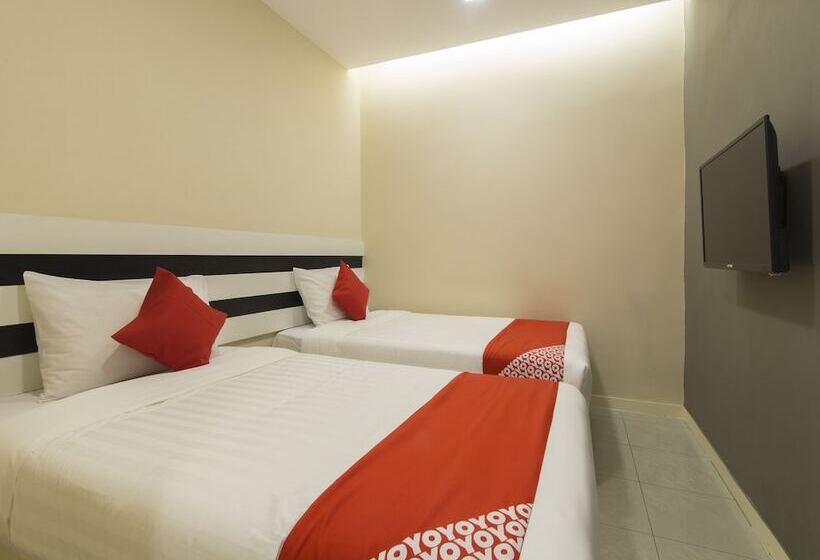 هتل Lea Guest House & Cafe Lukut