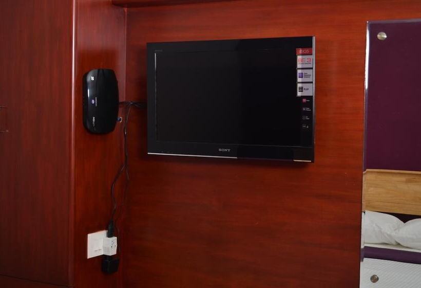 هتل The Mount Regency