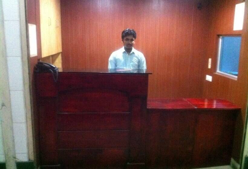 هتل The Mount Regency