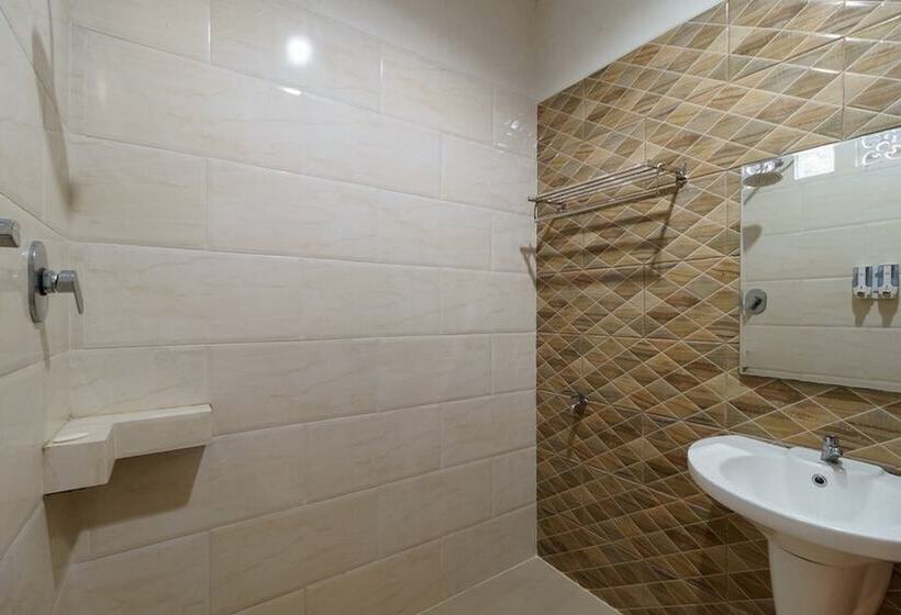 پانسیون Reddoorz Syariah Near Fort Marlborough