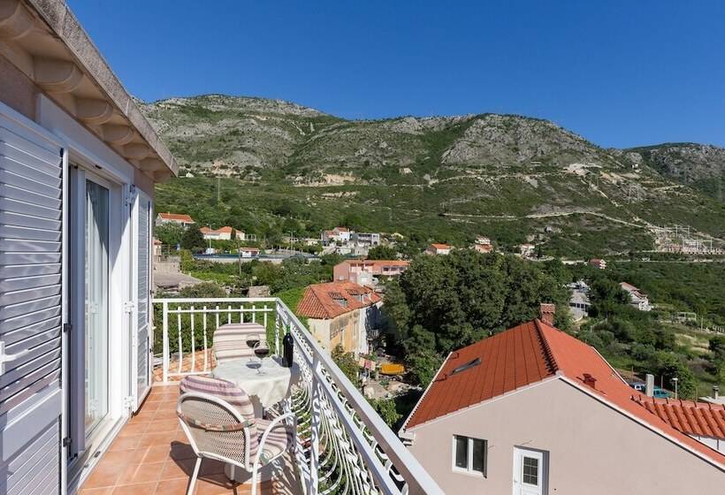 Villa Dubravka