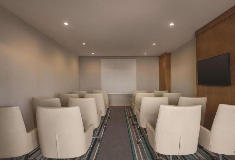 Vivid Jeddah Hotel, A Member Of Radisson Individuals