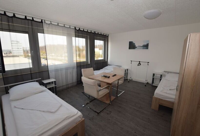 호스텔 Messezimmer Ab Apartments
