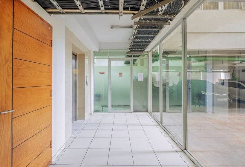 هاستل Micasa Residence By Oyo Rooms