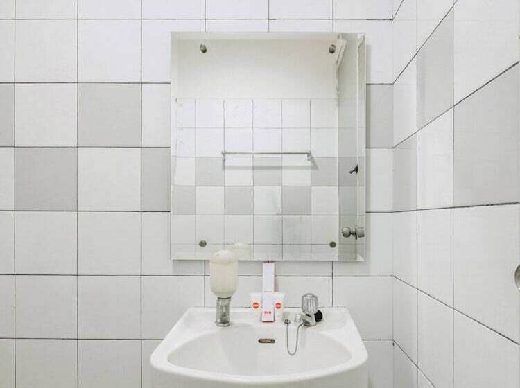 هاستل Micasa Residence By Oyo Rooms