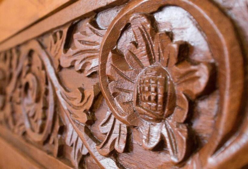 تختخواب و صبحانه The Mandana Villa Gili Air