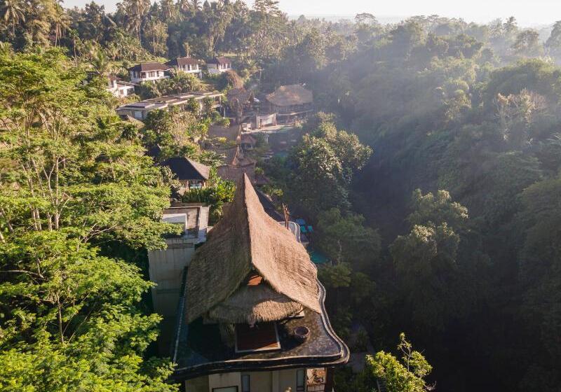 Отель Aksari Luxury Resort & Spa Ubud By Ini Vie Hospitality