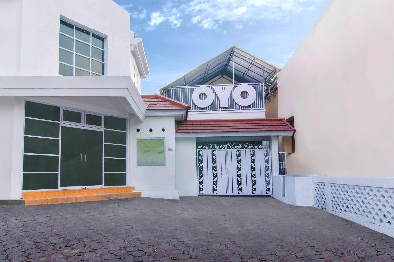 فندق Dinda Guesthouse By Oyo Rooms