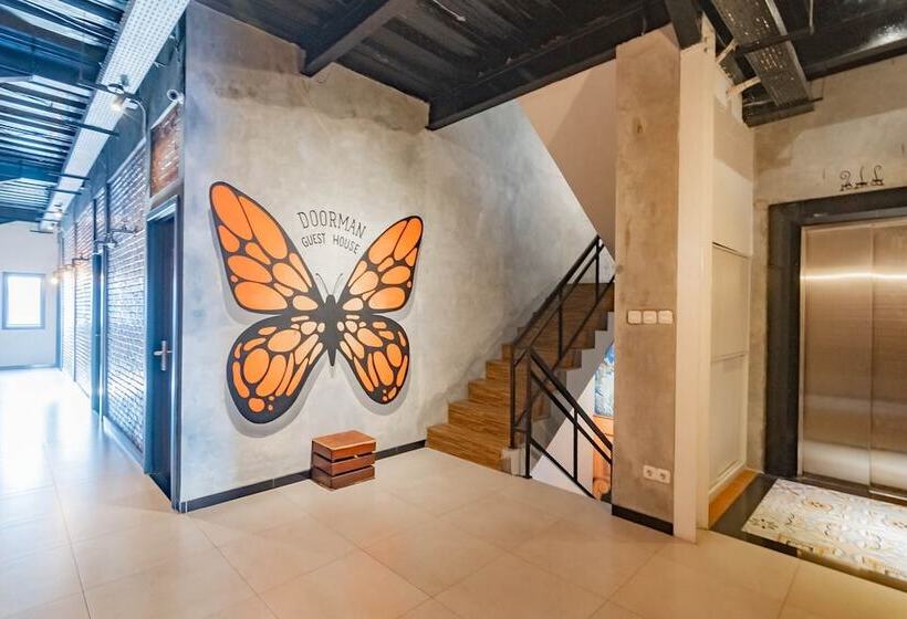 בית מלון כפרי Reddoorz Plus @ Doorman Guest House