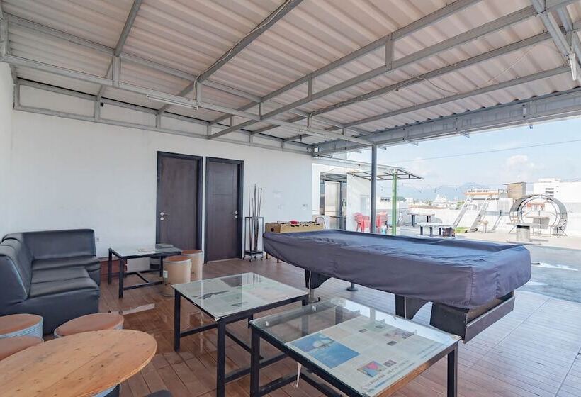 בית מלון כפרי Reddoorz Plus @ Doorman Guest House