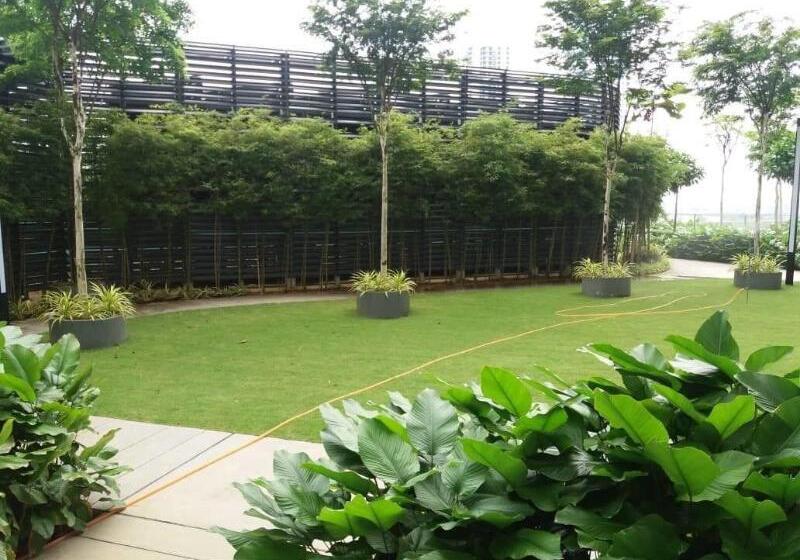 بنسيون Ezzyhome Medini