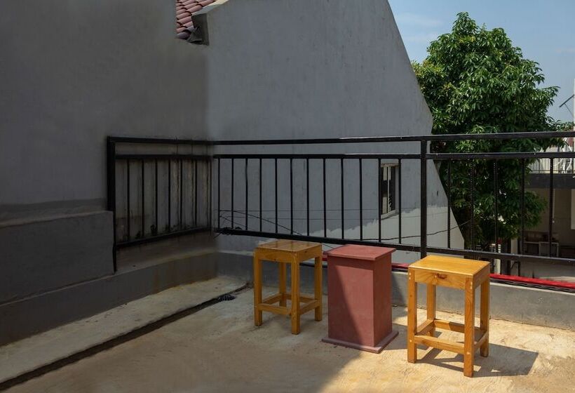 پانسیون Kamar Keluarga Mahkota 8 By Oyo Rooms