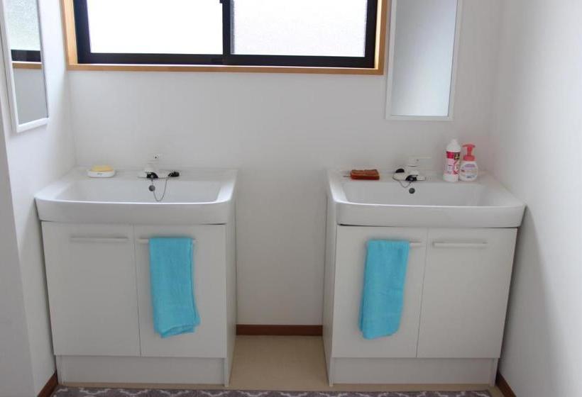 فندق صغير Guesthouse Famusuton