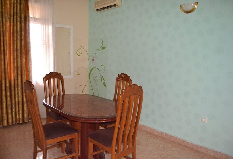 هتل Finesse Ntumba