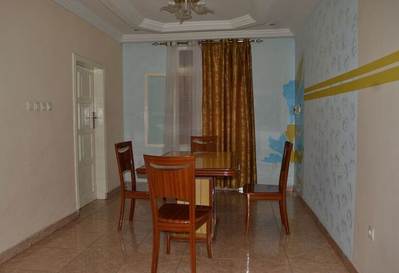 هتل Finesse Ntumba