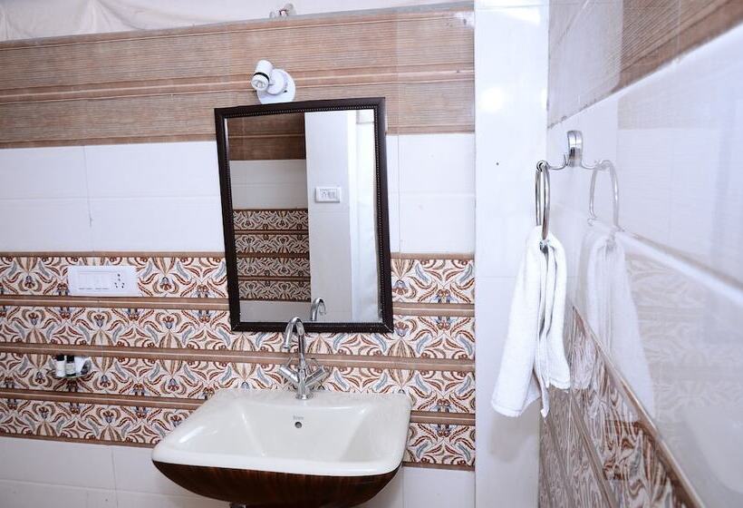 فندق Kumbhal Palace And Resort
