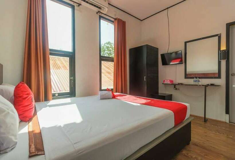 هتل Reddoorz Near Jalan Sudirman Padang