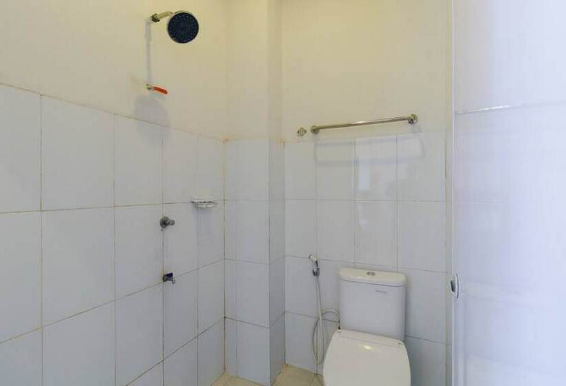 هتل Reddoorz Near Jalan Sudirman Padang