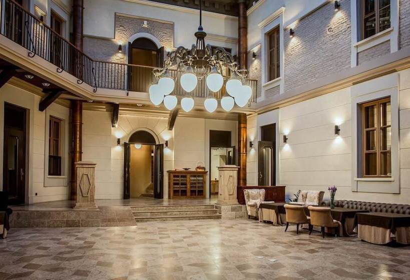فندق Zamok Bip