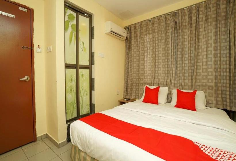 Q On Hotel By Oyo Rooms