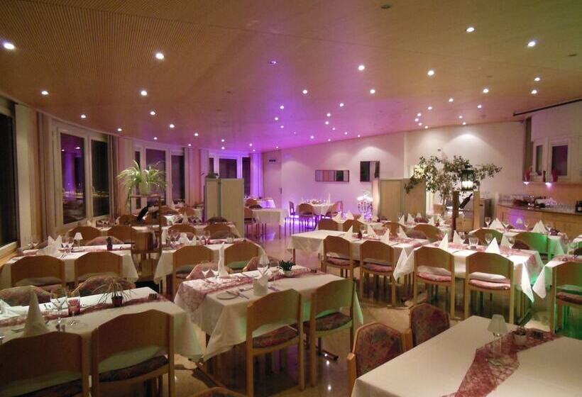 בית מלון כפרי Alex