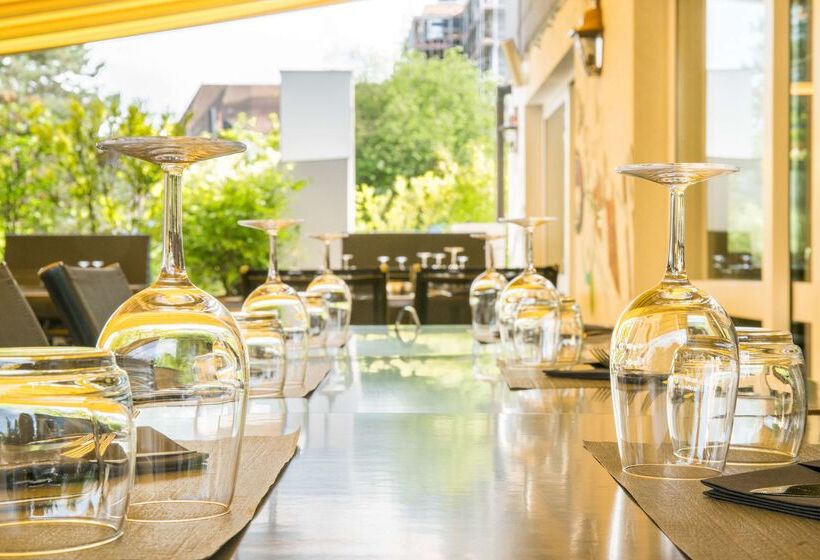 ホテル Hôtel Rallye & Entrées Aux Bains De La Gruyère