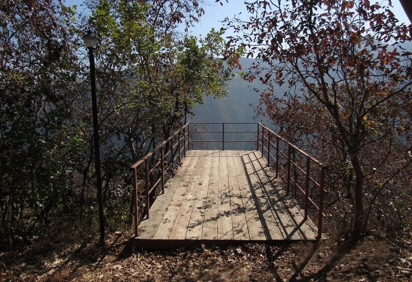 فندق Auranya The Mystical Himalayan Retreat