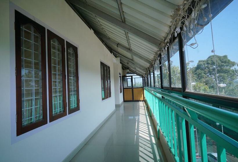 فندق Mackal Residency By Oyo Rooms