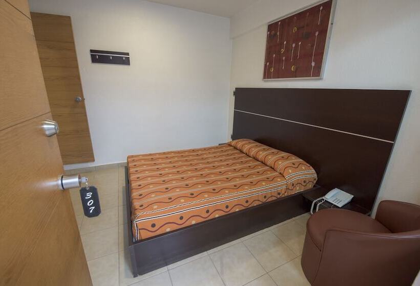 هتل Oaxaca Inn Express