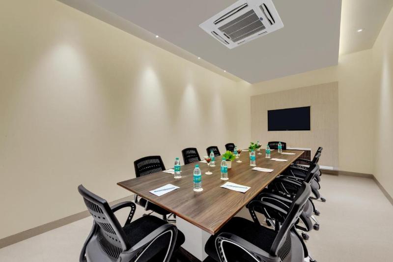 Отель The Fern Residency, Karad