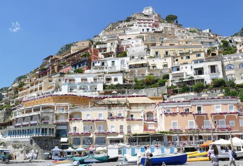 تختخواب و صبحانه Core Amalfitano City Suites