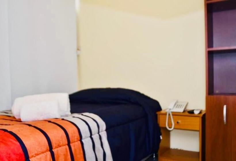 هتل Blu Bascuñan