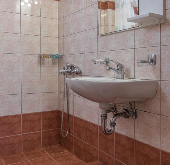 پانسیون Xenion Ioannina