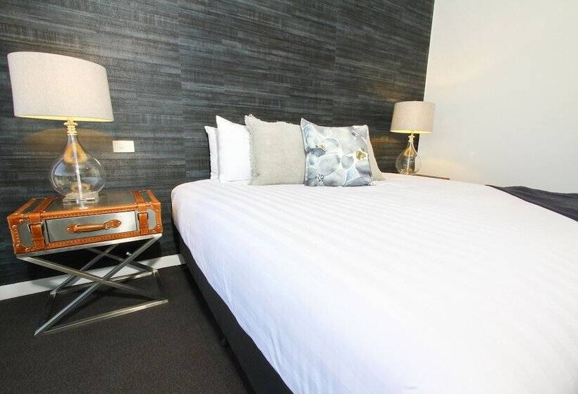 Accommodate Canberra Parbery