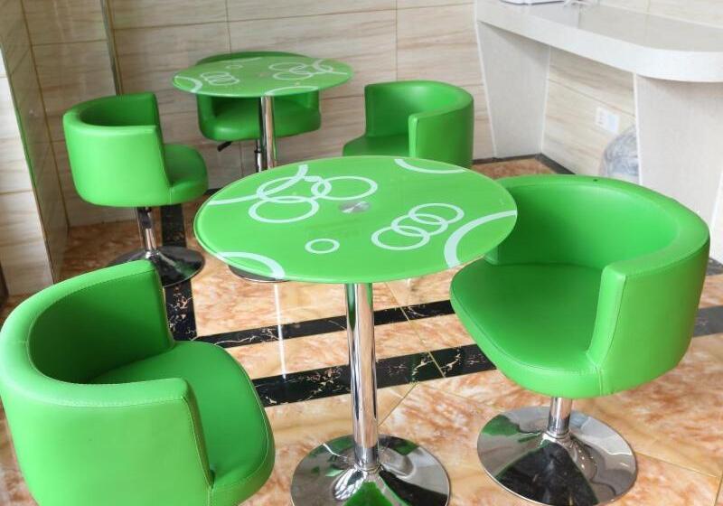 هتل Vatica Shanghai Jinshan District Jinshan International Trade City Weihong Road