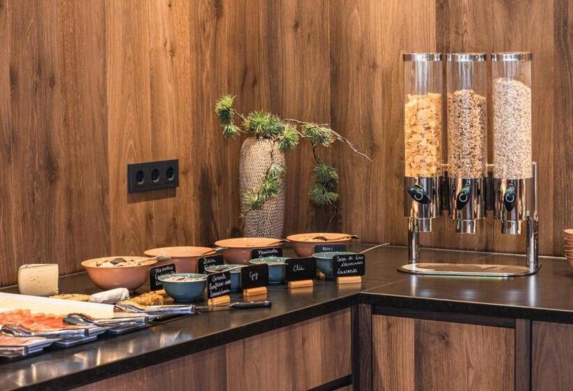 تختخواب و صبحانه Boutique Hotel Planlim