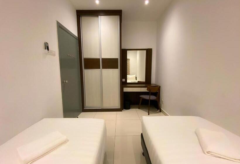 Az Hotel & Serviced Apartments