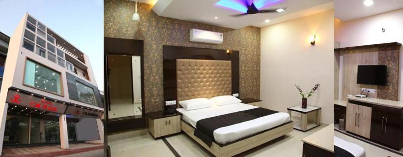 בית מלון כפרי C M Plaza