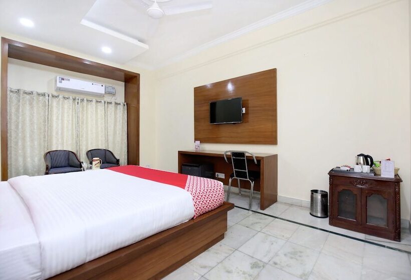 فندق Capital O 12767  Grand Chinar