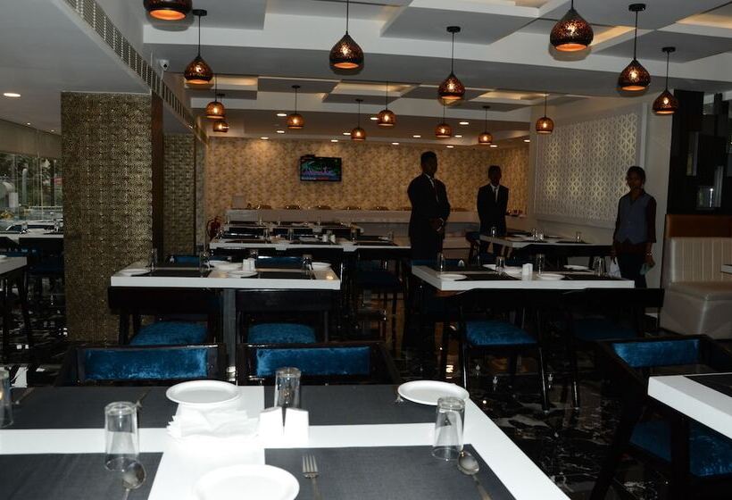 هتل Karunya Residency