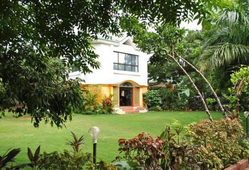 هتل Park Inn Beach Resort