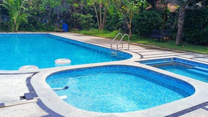 هتل Park Inn Beach Resort